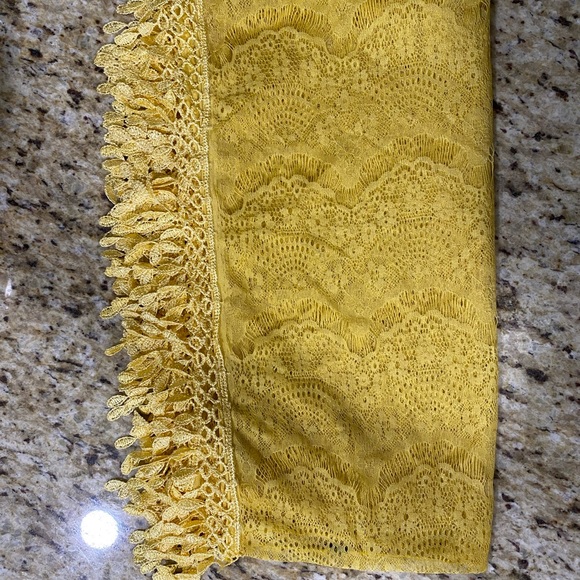 Pretty Dainty Floral Lace Fringe Infinity Scarf Lightweight - Picture 8 of 9